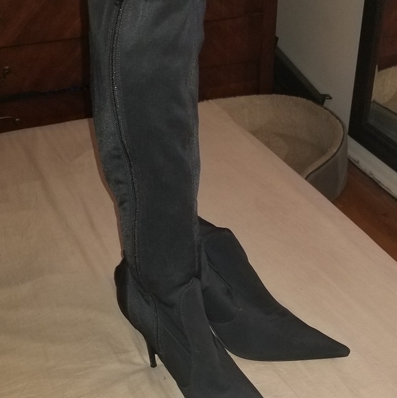 Boots - Picture 2 of 2